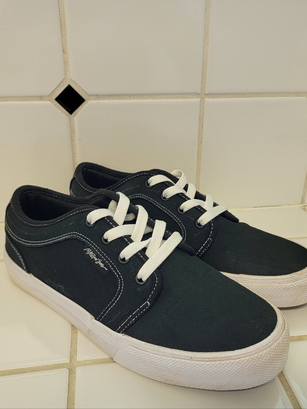 Maui and Sons Black and White Sneakers